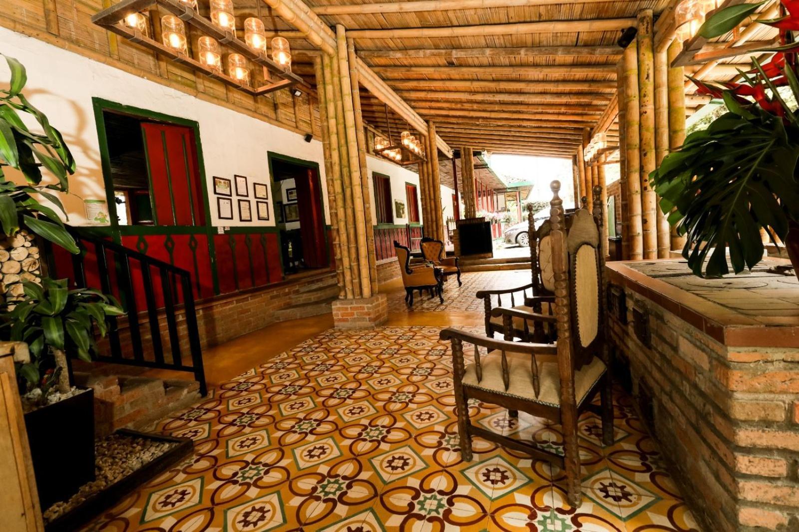 Hotel Visperas Santa Rosa de Cabal Bagian luar foto