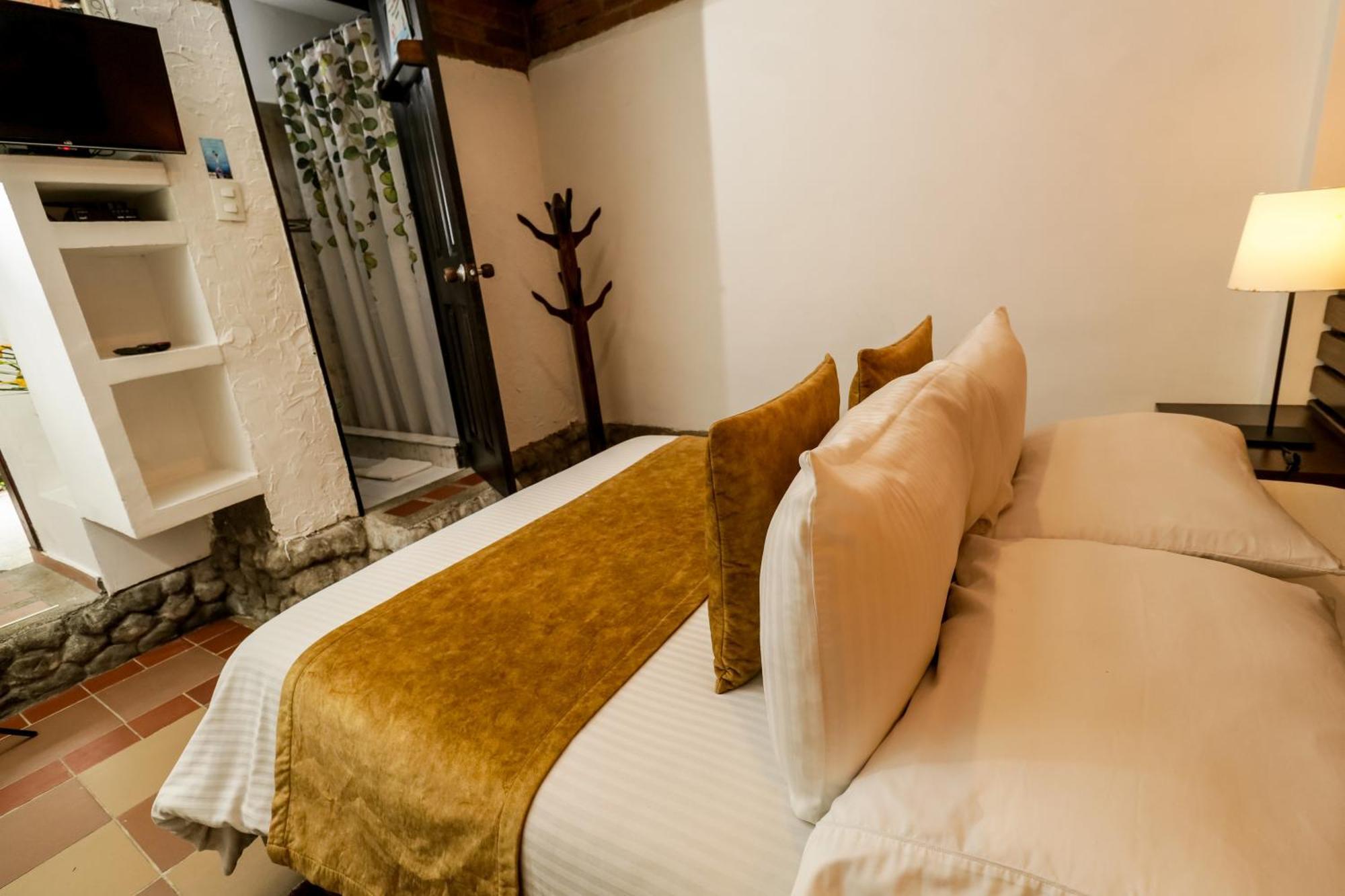 Hotel Visperas Santa Rosa de Cabal Ruang foto