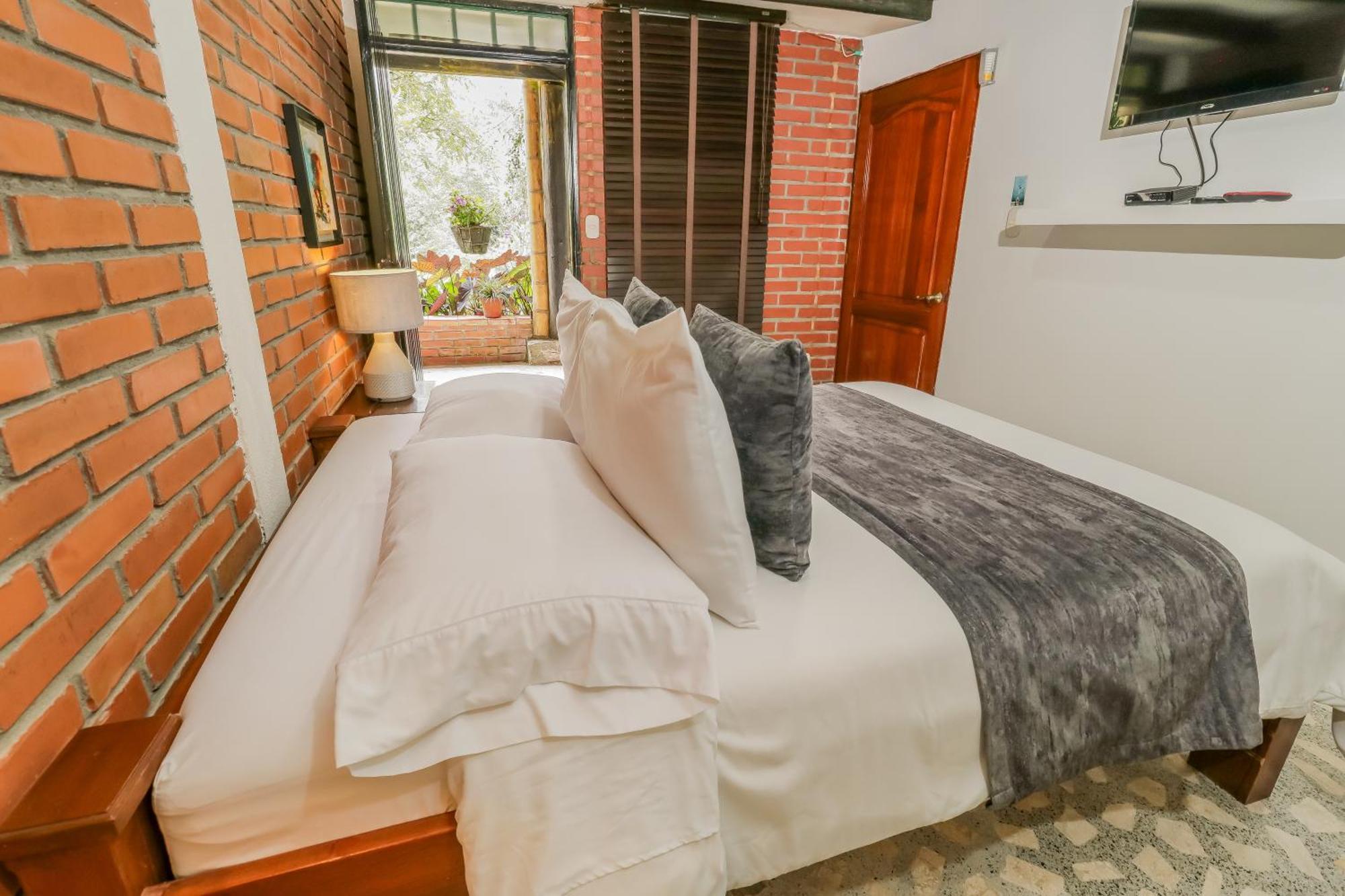 Hotel Visperas Santa Rosa de Cabal Ruang foto