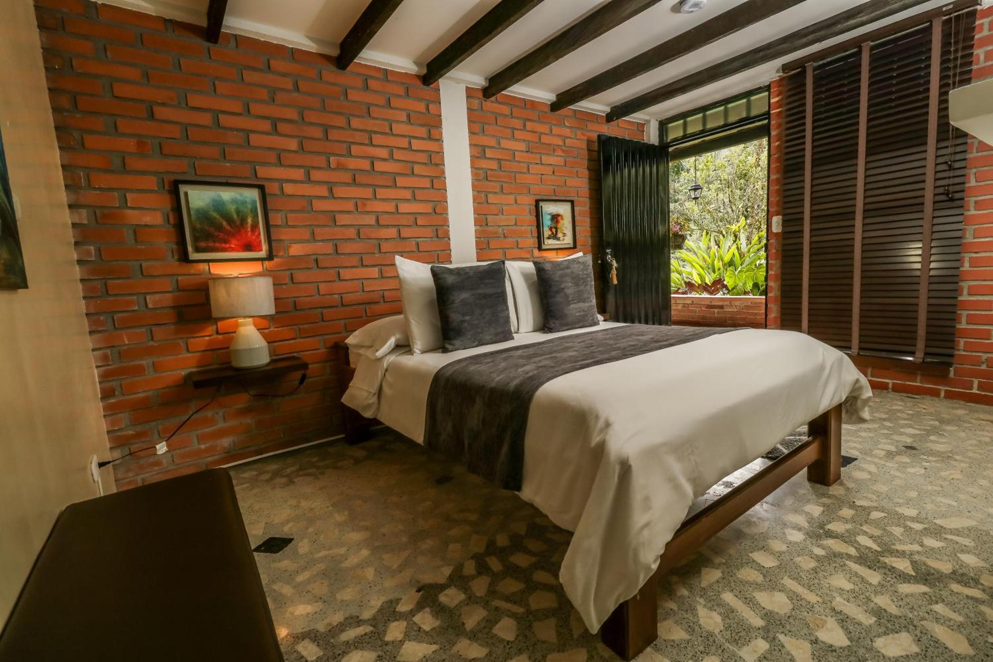 Hotel Visperas Santa Rosa de Cabal Ruang foto